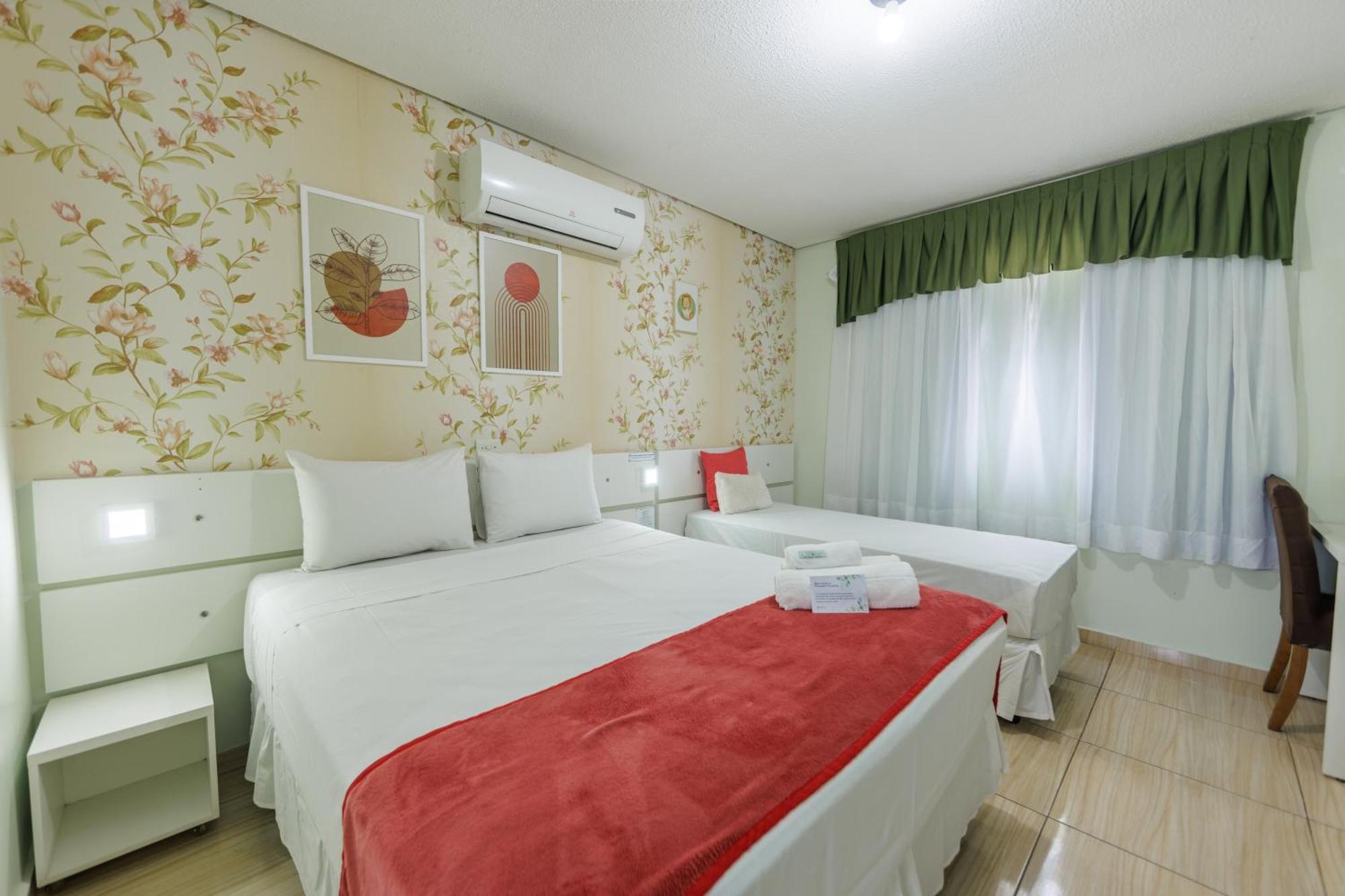 Hotel E Pousada Caroline Foz do Iguacu Ngoại thất bức ảnh